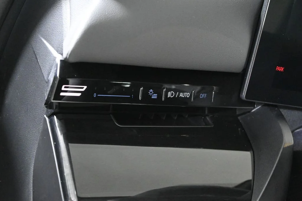 Used 2026 Black BMW 530i xDrive image 26