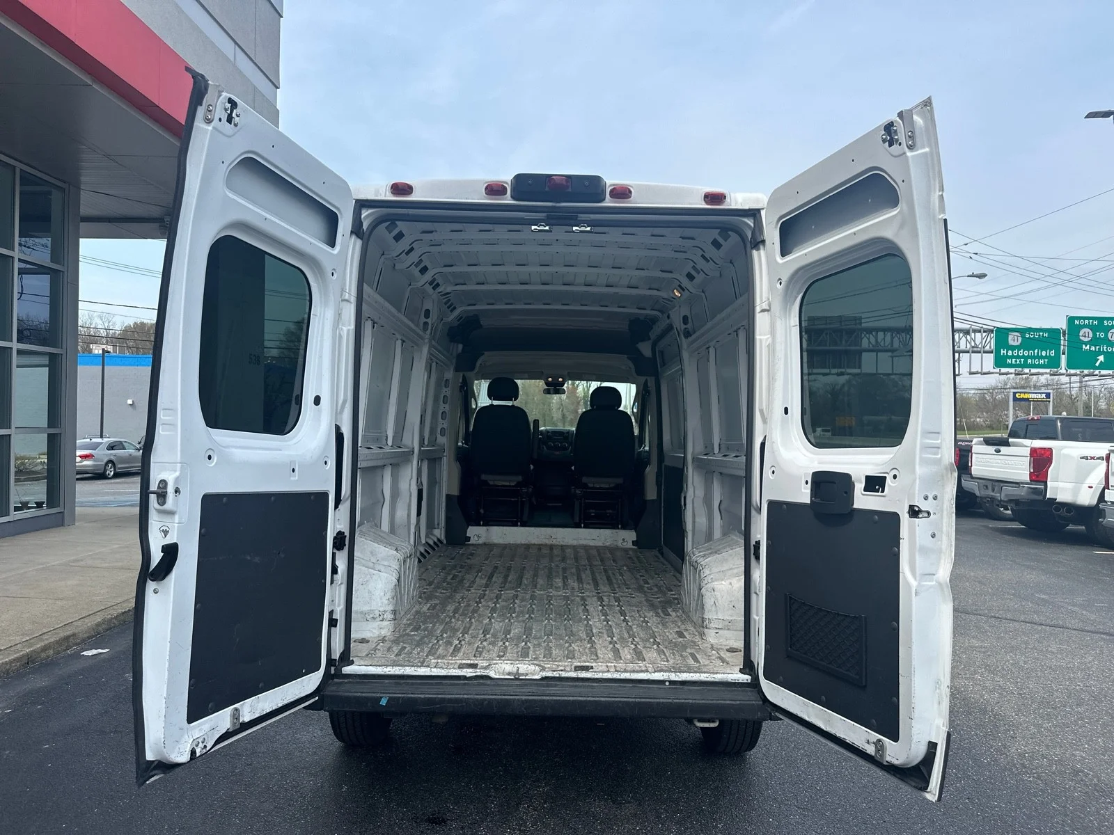 Used 2021 WHITE Ram  image 11