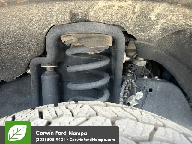 Used 2019 White Ford XL image 6