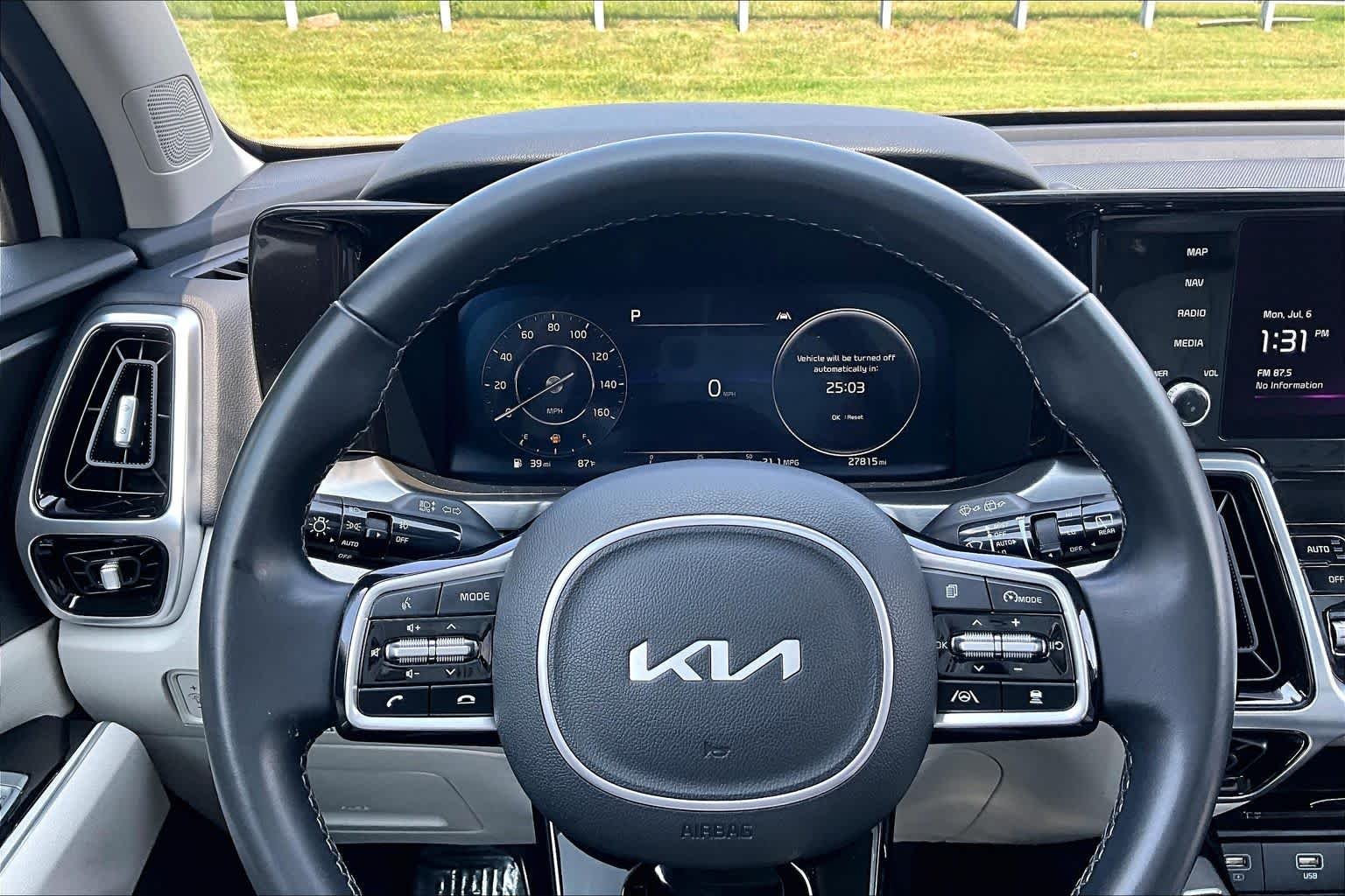 Used 2023 Glacial White Pearl Kia SX image 26