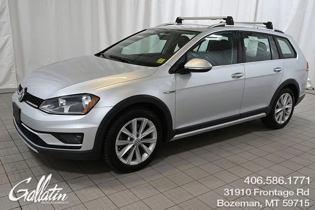 Used 2017 Silver Volkswagen TSI S image 1