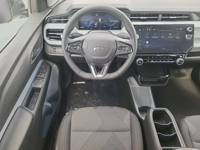 New 2027 Summit White Chevrolet LT image 13