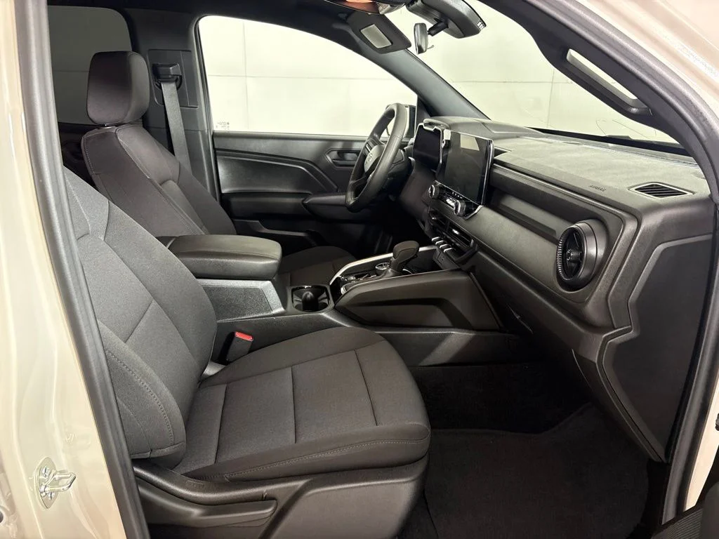 Used 2026 White Chevrolet Trail Boss image 17