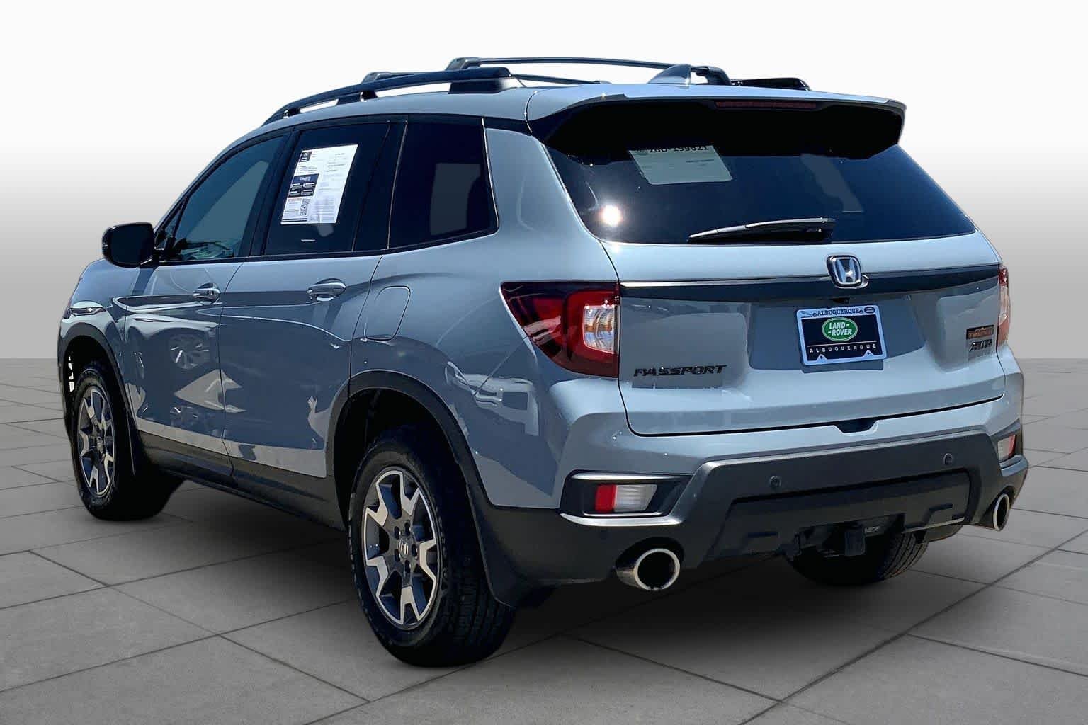 Used 2023 Sonic Gray Pearl Honda TrailSport image 11