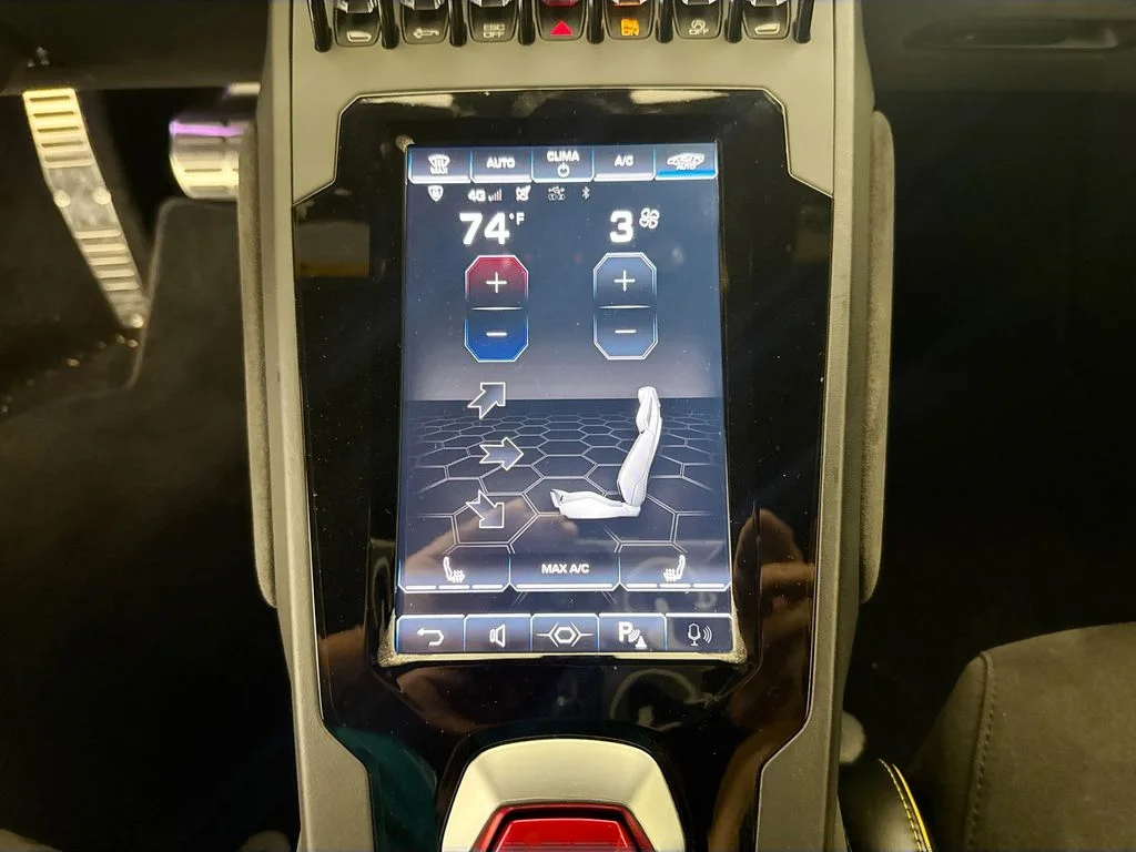 Used 2020 Yellow Lamborghini  image 16