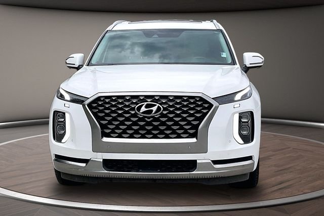 Used 2022 White Hyundai Calligraphy image 3
