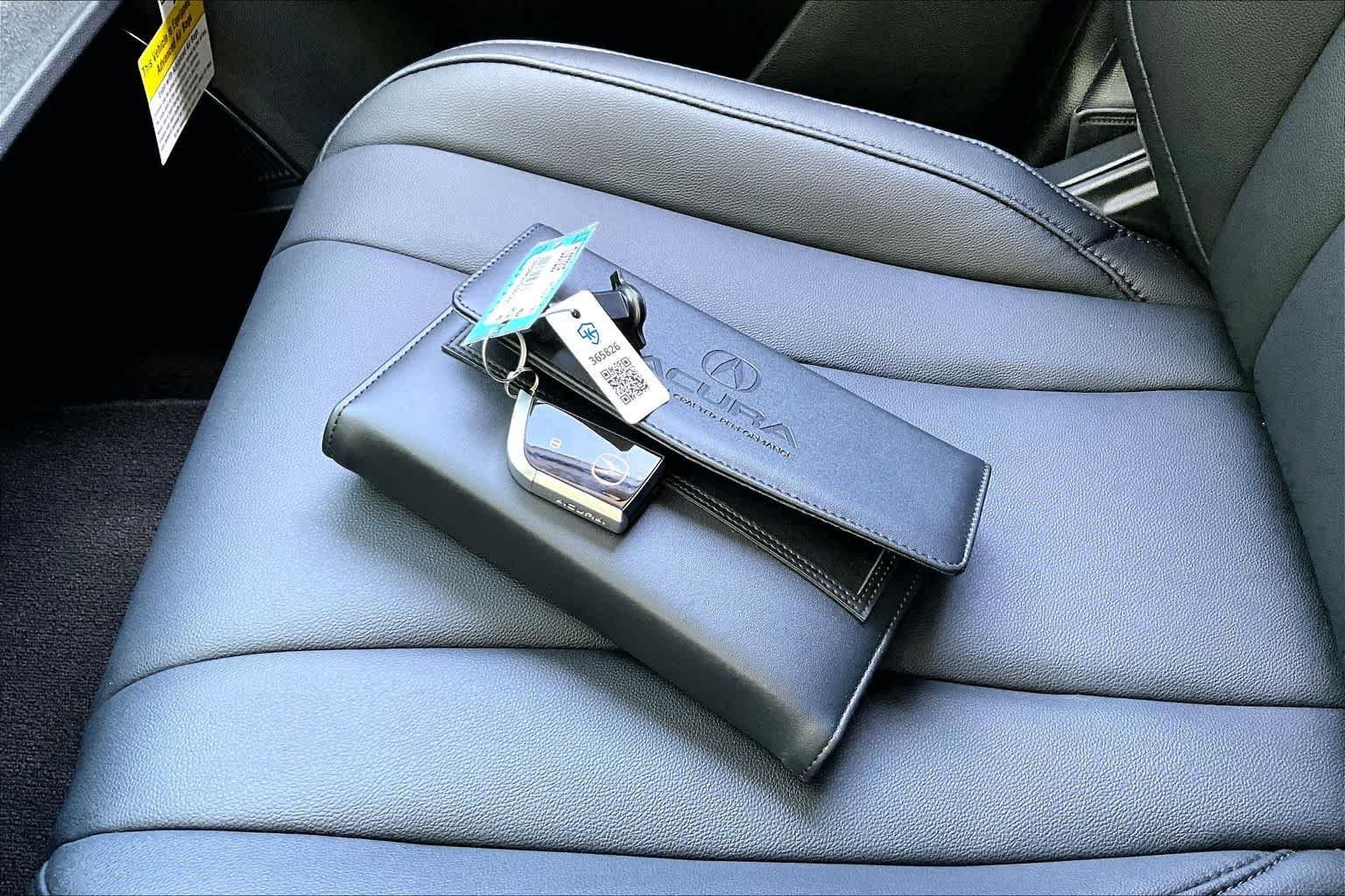 Used 2026 Liquid Carbon Metallic Acura  image 15