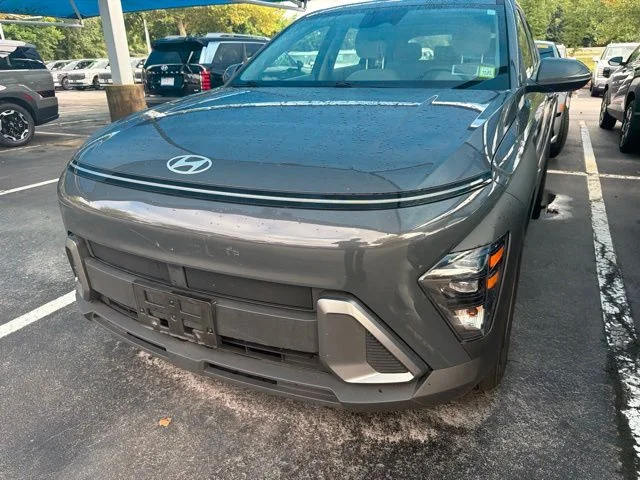 Used 2024 Ecotronic Gray Pearl Hyundai SE image 4