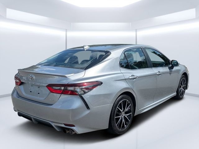 Used 2024 Silver Toyota SE image 3