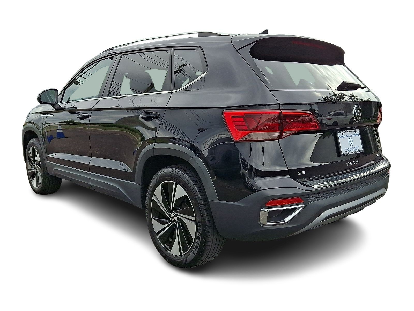Used 2023 Deep Black Pearl   2T2t Volkswagen SE image 6