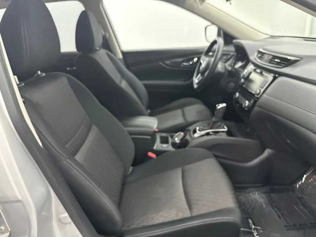 Used 2018 Silver Nissan SV image 25