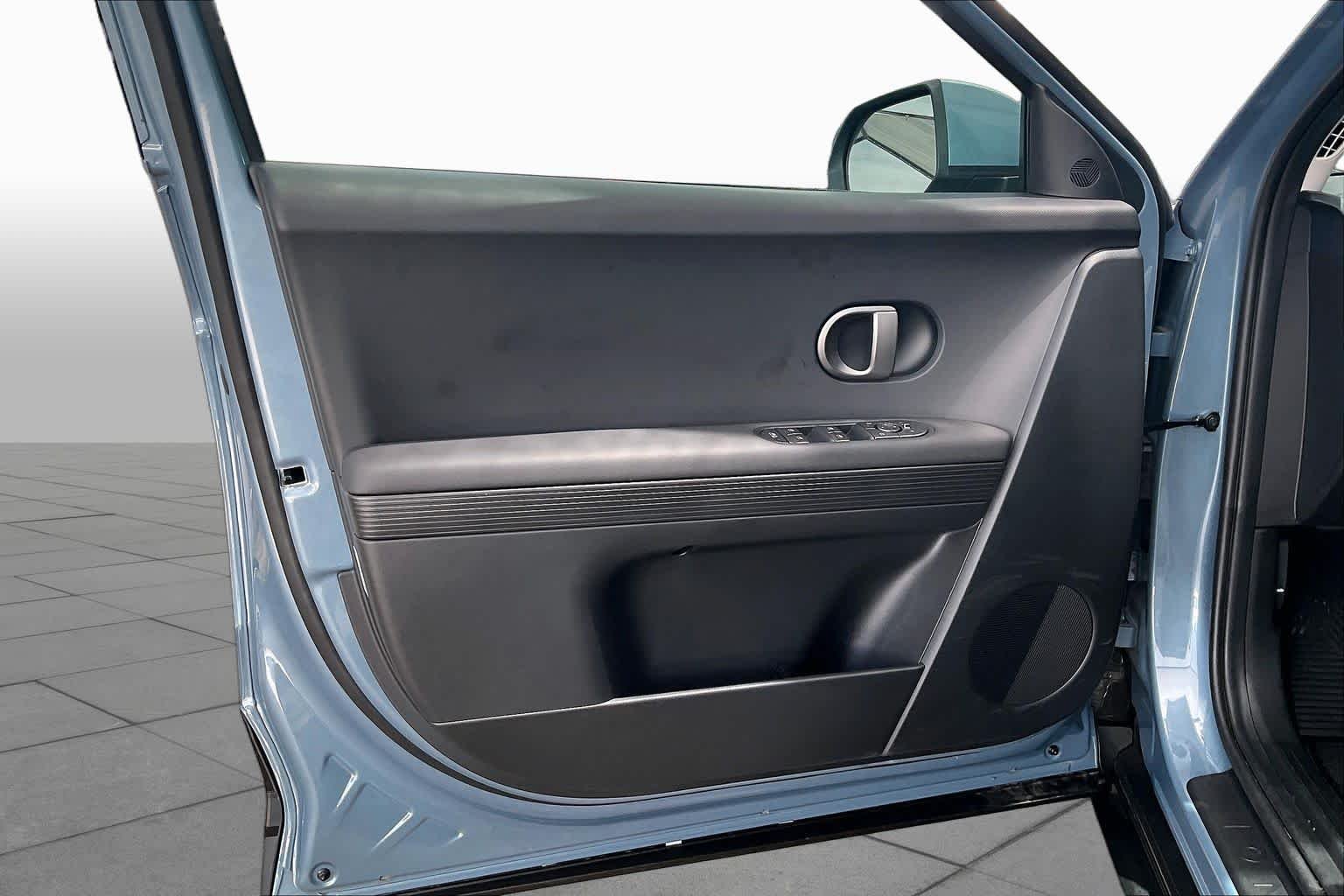 2026 Hyundai IONIQ 5 SE - Photo 21