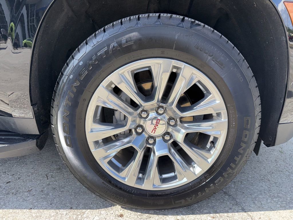 2025 GMC Yukon Denali - Photo 46