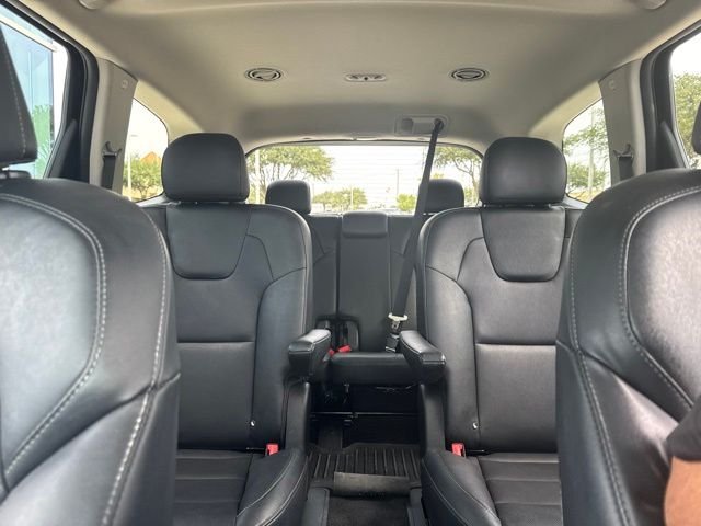 Used 2022 Black Kia S image 19