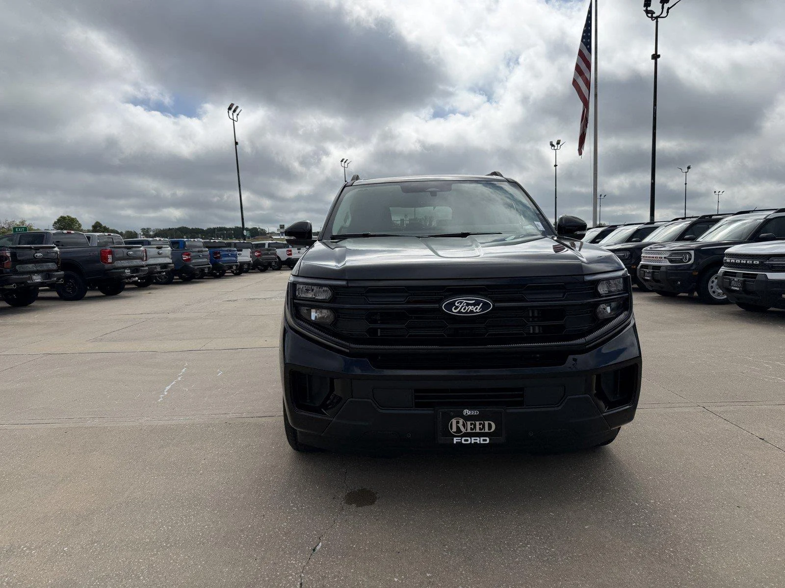 New 2027 Dark Matter Gray Metallic Ford Active image 3