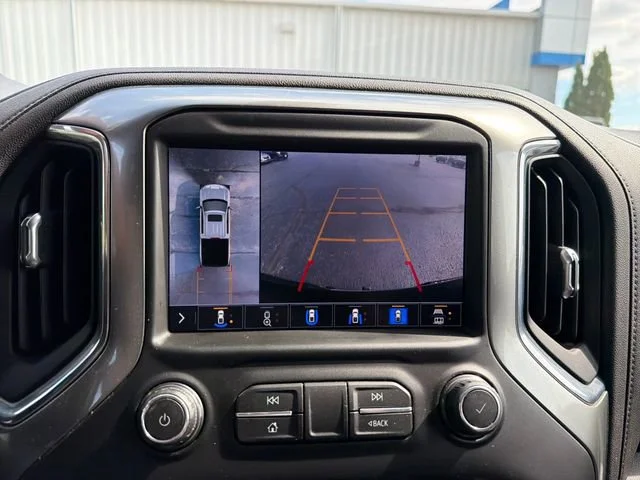 Used 2021 BLACK Chevrolet LTZ image 25