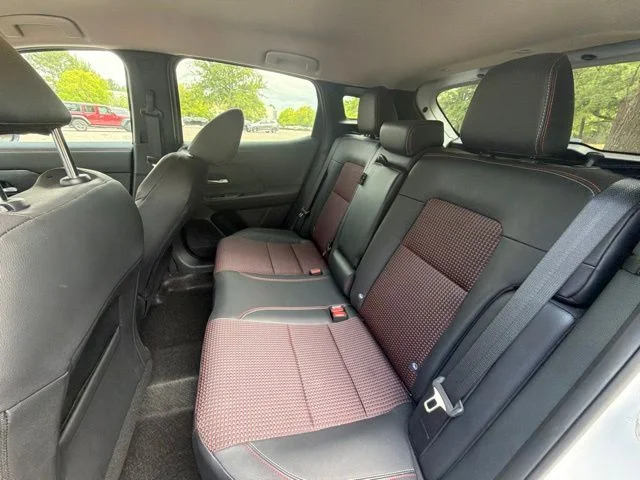 Used 2025 White Nissan SR image 20
