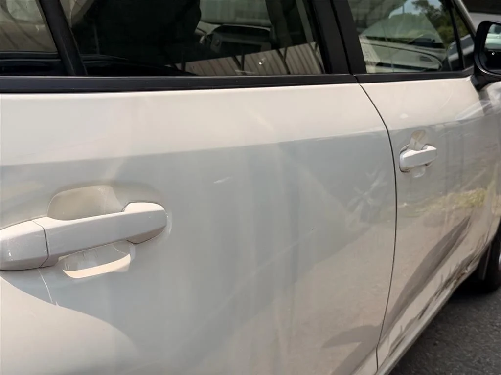 Used 2024 White Subaru Base image 13