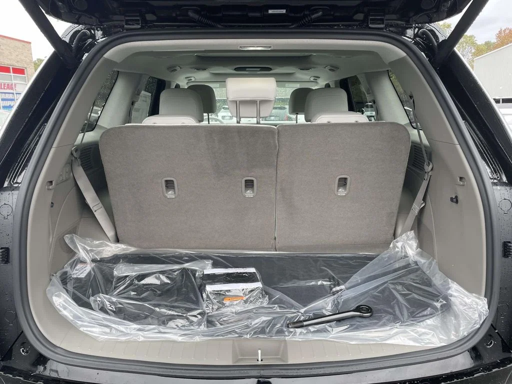 New 2026 Black Hyundai Limited image 8