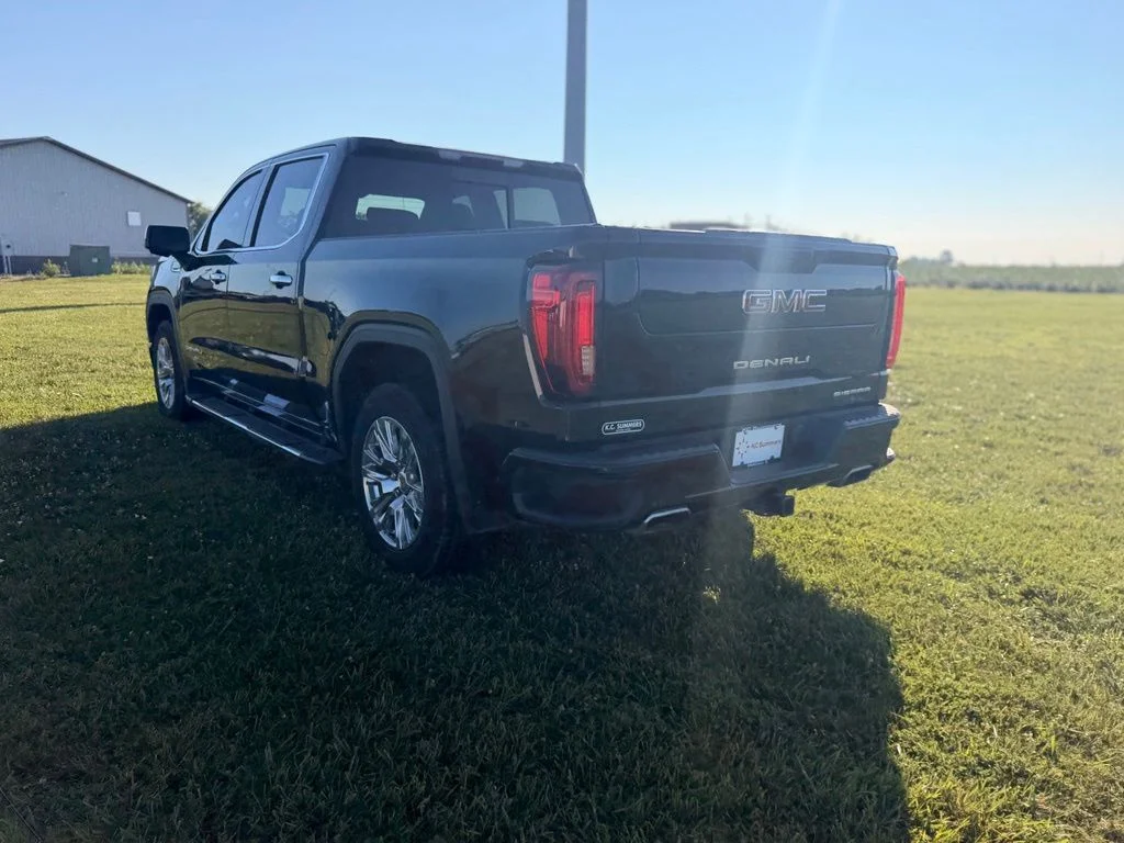 Used 2020 Onyx Black GMC Denali image 7