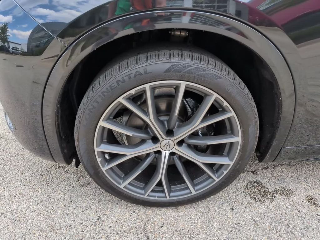 Used 2023 Black Maserati Modena image 15