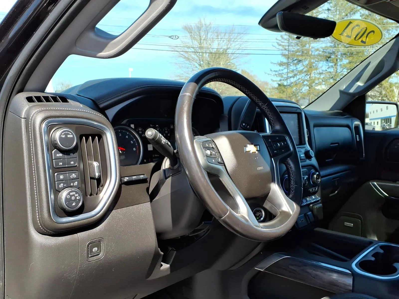 2021 Chevrolet Silverado 1500 LTZ - Photo 12