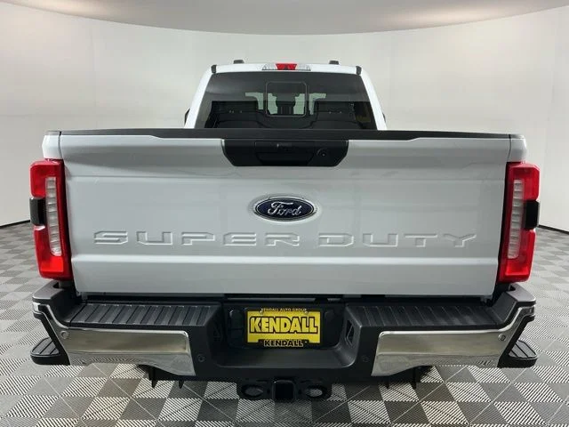 New 2026 Oxford White Ford XL image 5