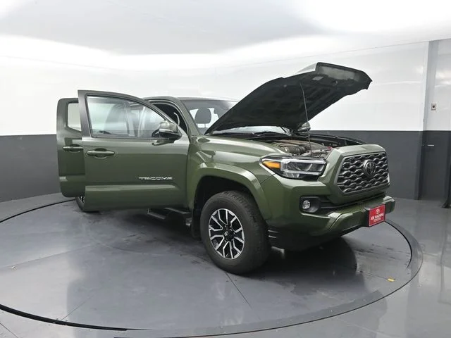 Used 2022 Green Toyota TRD Sport image 39