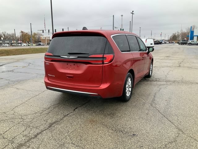 2025 Chrysler Pacifica Select - Photo 7