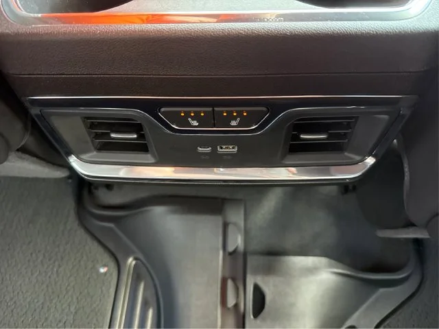 Used 2024 Onyx Black GMC Denali Ultimate image 26