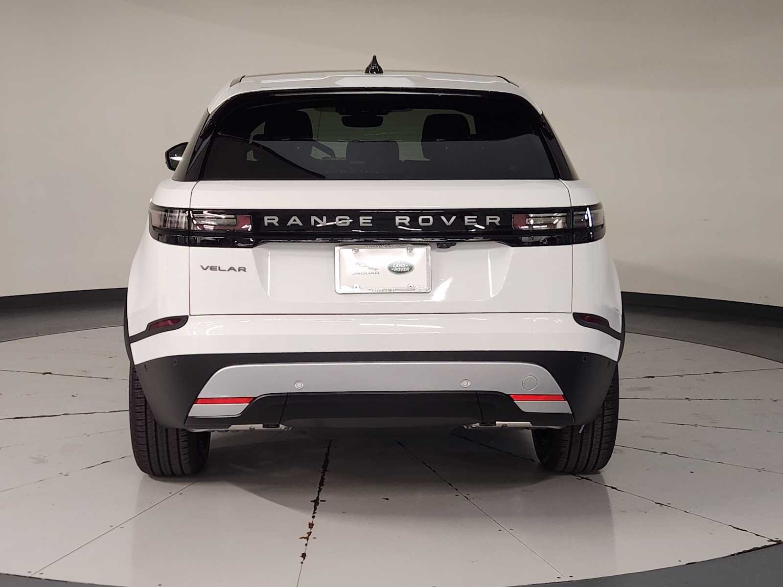 New 2026 Fuji White Land Rover S image 9