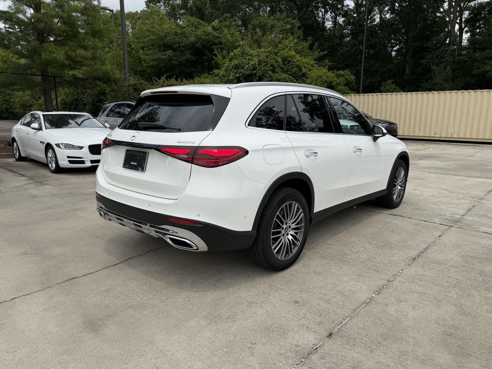 Certified Used 2026 Polar White Mercedes-Benz GLC 300 image 25