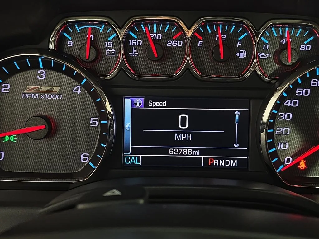Used 2016 Silver Ice Metallic Chevrolet LT image 19
