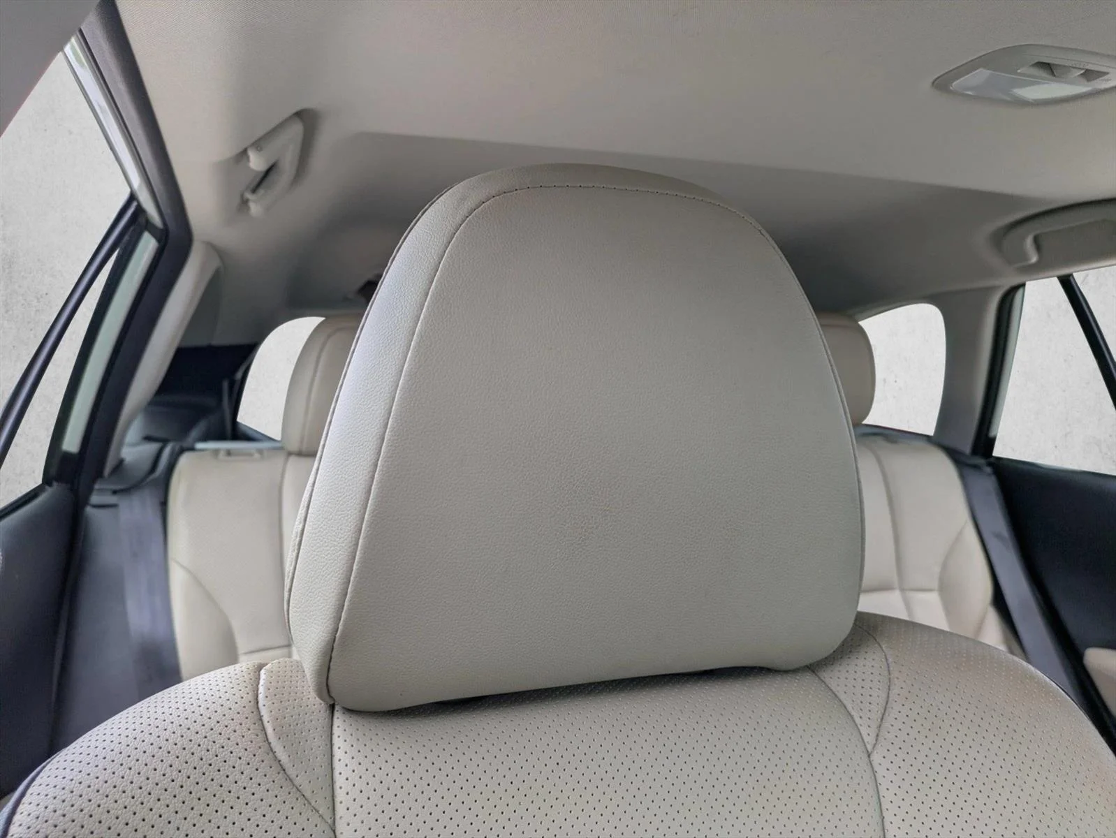 Used 2023 White Subaru Limited image 14