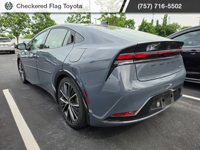 Used 2023 Guardian Gray Toyota Limited image 4