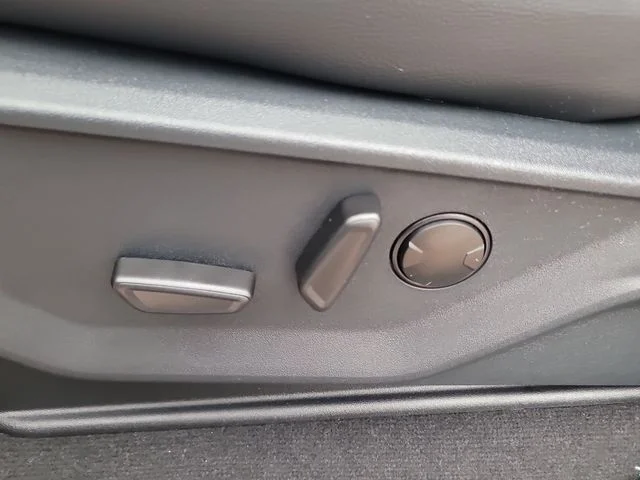 New 2026 Gray Metallic Ford Lariat image 21