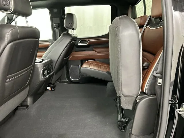 Used 2022 Onyx Black GMC Denali Ultimate image 30