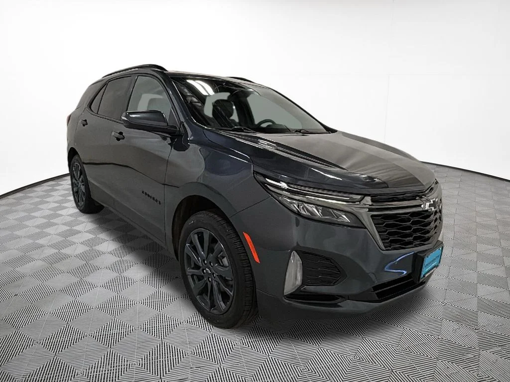 Used 2023 Gray Chevrolet RS image 4