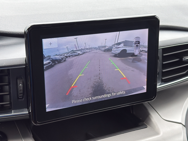 Used 2021 White Ford XLT image 26