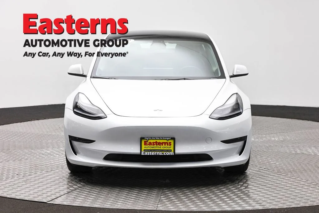 Used 2023 White Tesla Base image 2