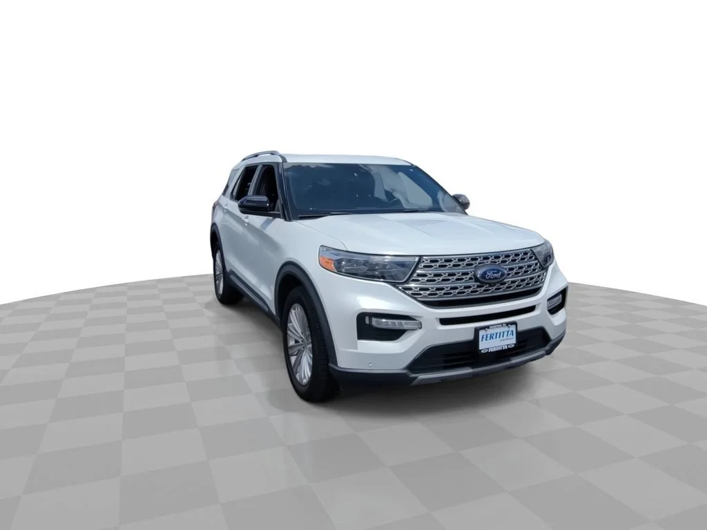 Used 2020 White Ford Limited image 2