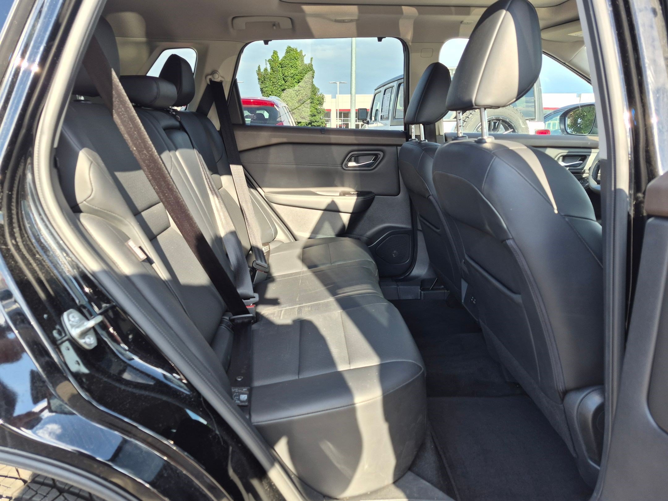 Certified Used 2022 Super Black Nissan SV image 29