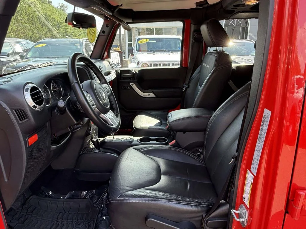 Used 2016 Red Jeep Unlimited Rubicon image 13
