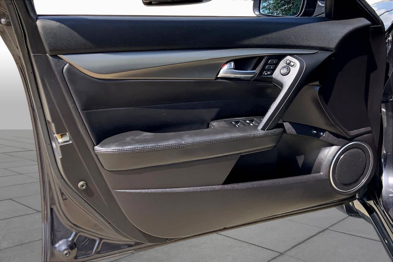 Used 2012 Graphite Luster Metallic Acura Tech Auto image 21