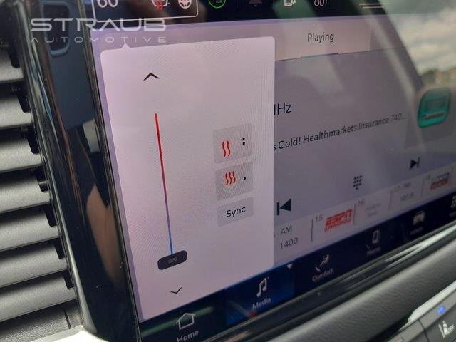 Used 2022 Brilliant Black Crystal Pearlcoat Chrysler Touring L image 23