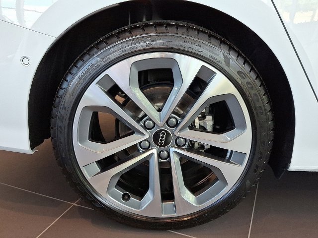 Used 2025 White Audi 40 Premium image 5