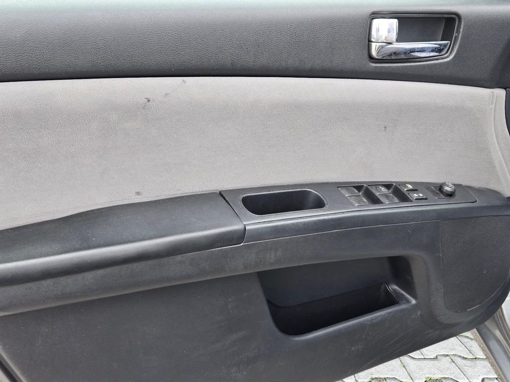 2012 Nissan Sentra S - Photo 12
