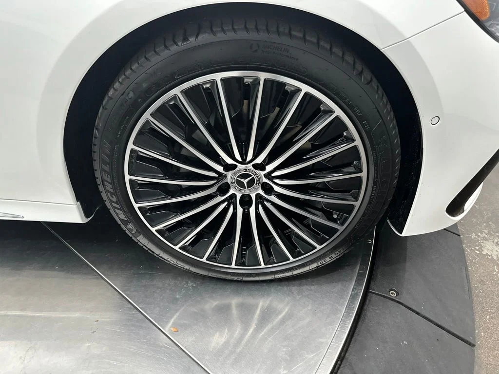 New 2027 White Mercedes-Benz E 350 image 9