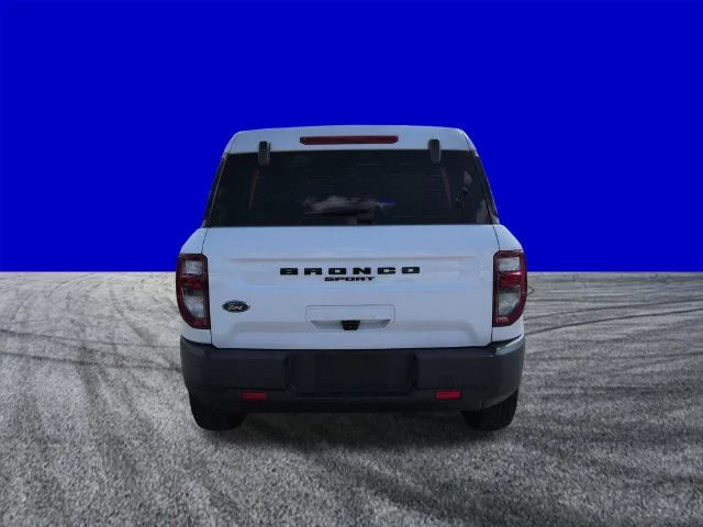 Certified Used 2022 Oxford White Ford Base image 5