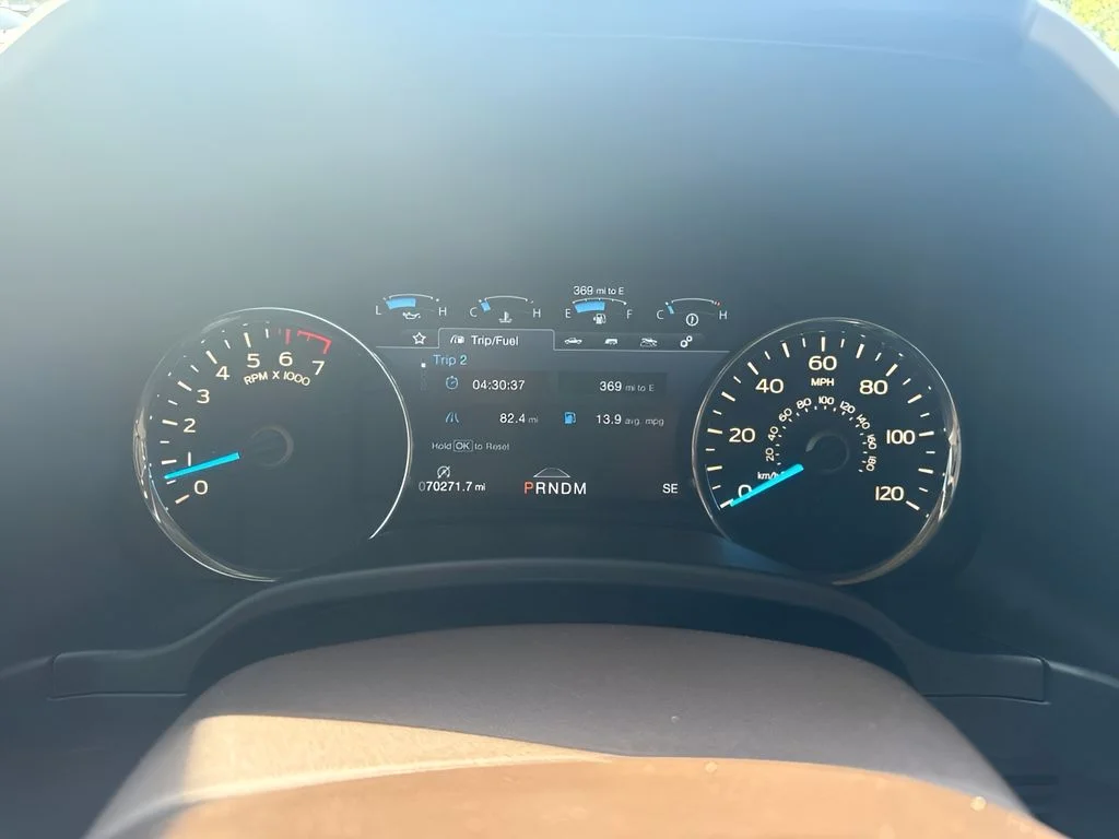 Used 2018 Gold Ford Lariat image 14